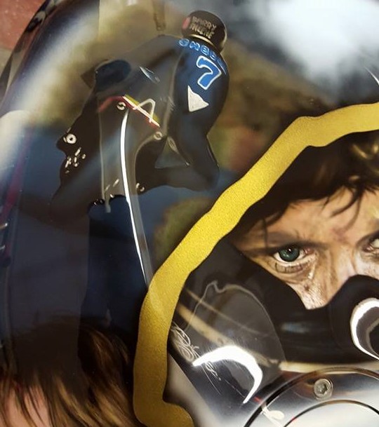 Airbrushed Painting of Isle of Mann TT racer on Petrol Tank close up